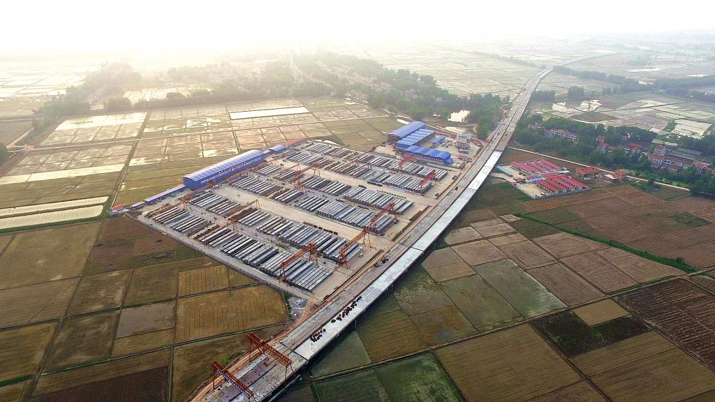 湖北路桥孝感段三标沉湖梁场全景
